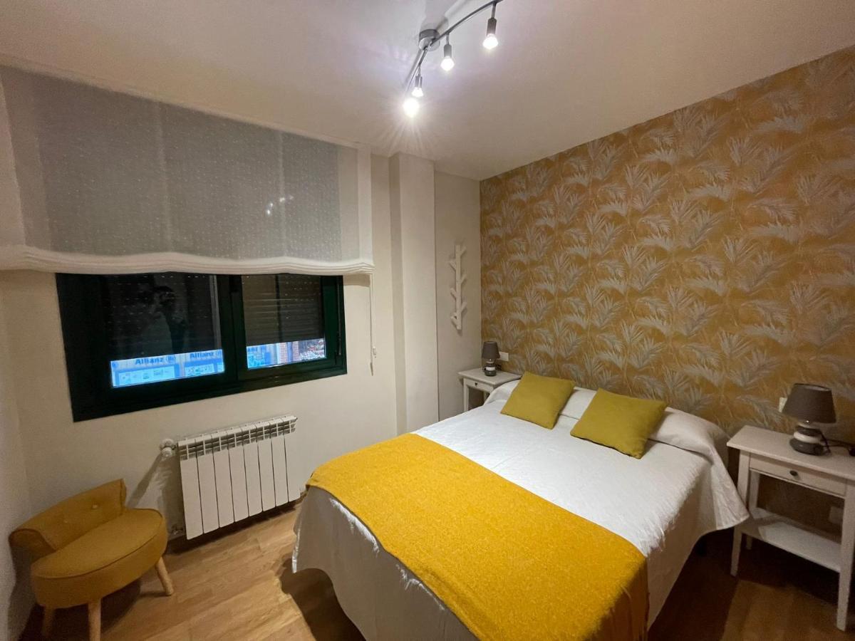Apartamento Centrico Con Wifi Y Parking De Coche Tamano Medio Onís Kültér fotó