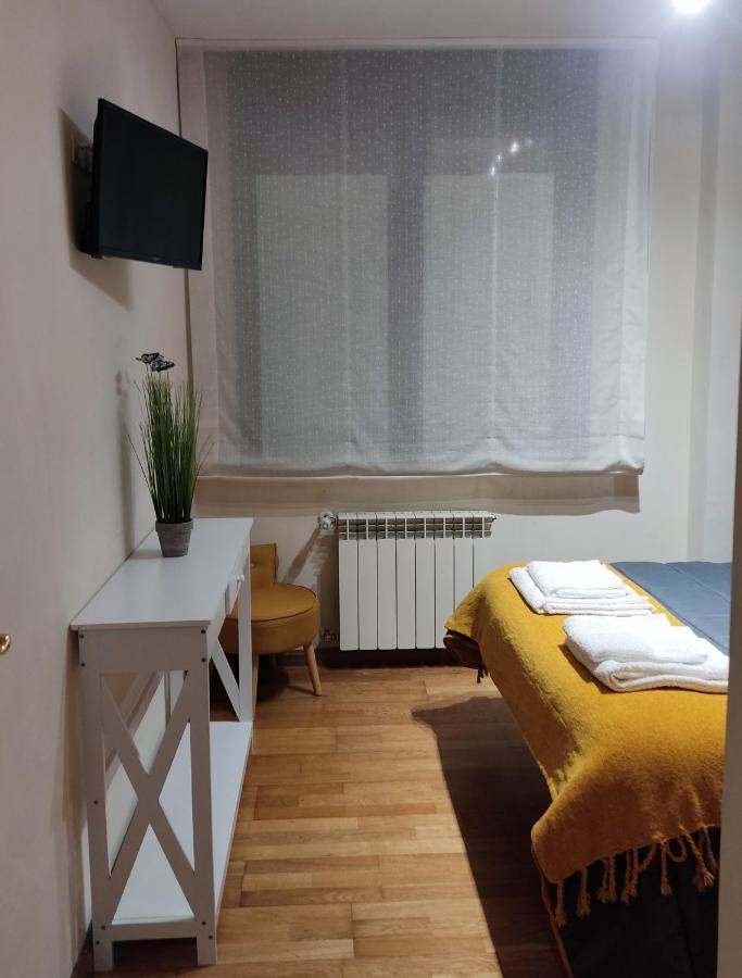 Apartamento Centrico Con Wifi Y Parking De Coche Tamano Medio Onís Kültér fotó