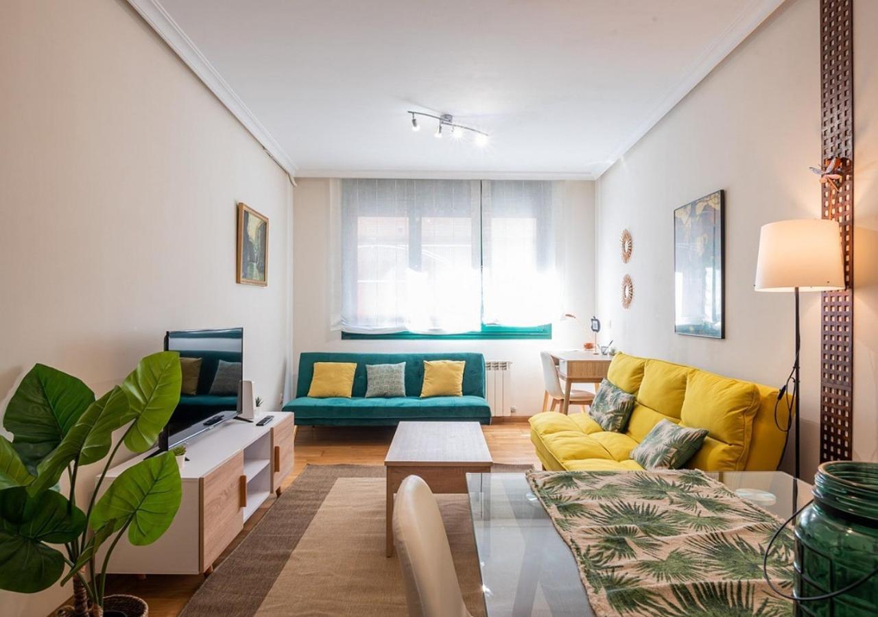 Apartamento Centrico Con Wifi Y Parking De Coche Tamano Medio Onís Kültér fotó