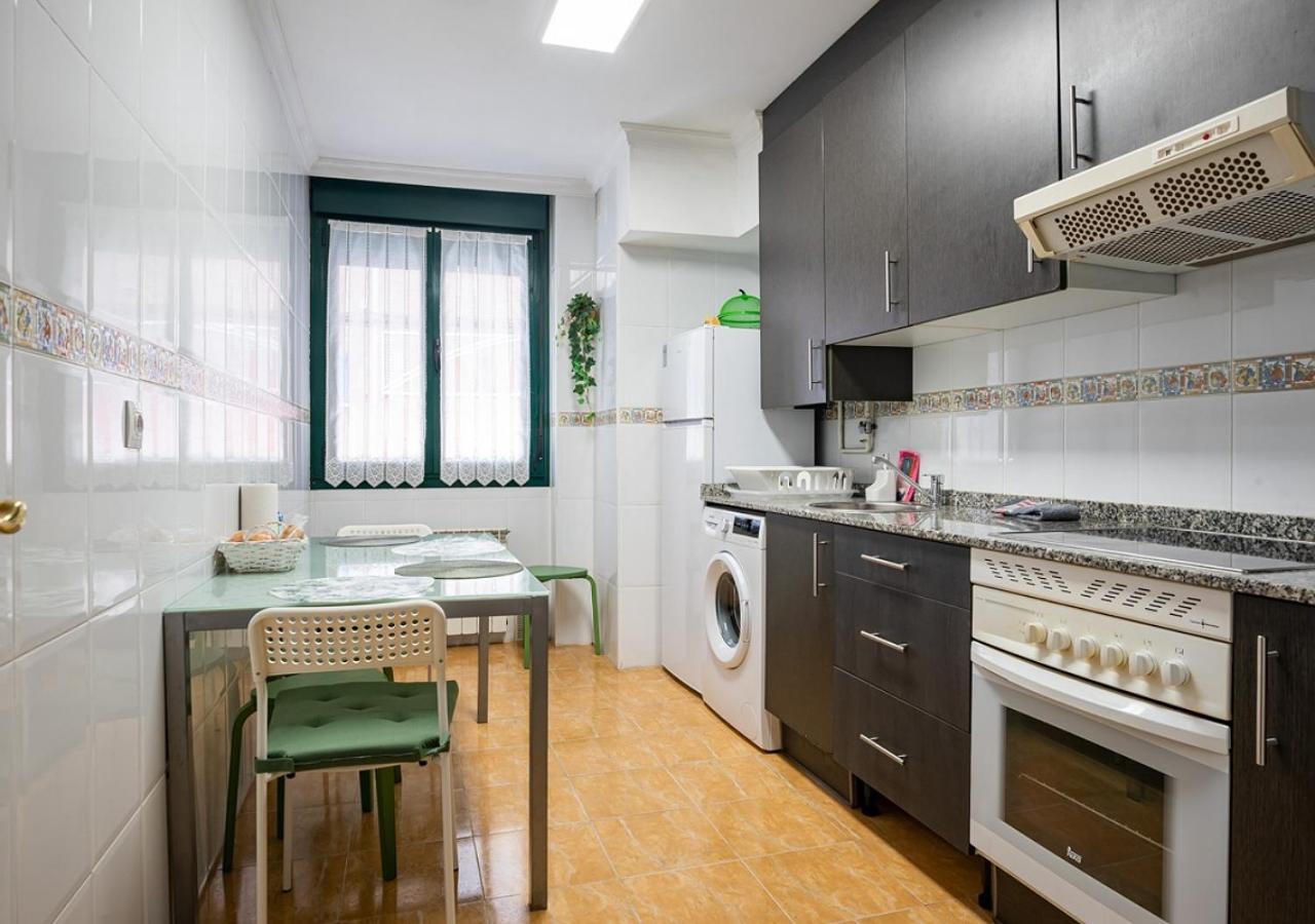 Apartamento Centrico Con Wifi Y Parking De Coche Tamano Medio Onís Kültér fotó